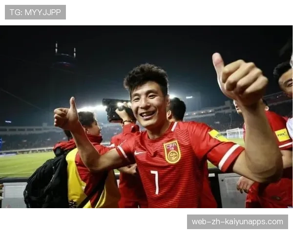 双方均有破门良机,战局胶着——激烈对决中的悬念与精彩